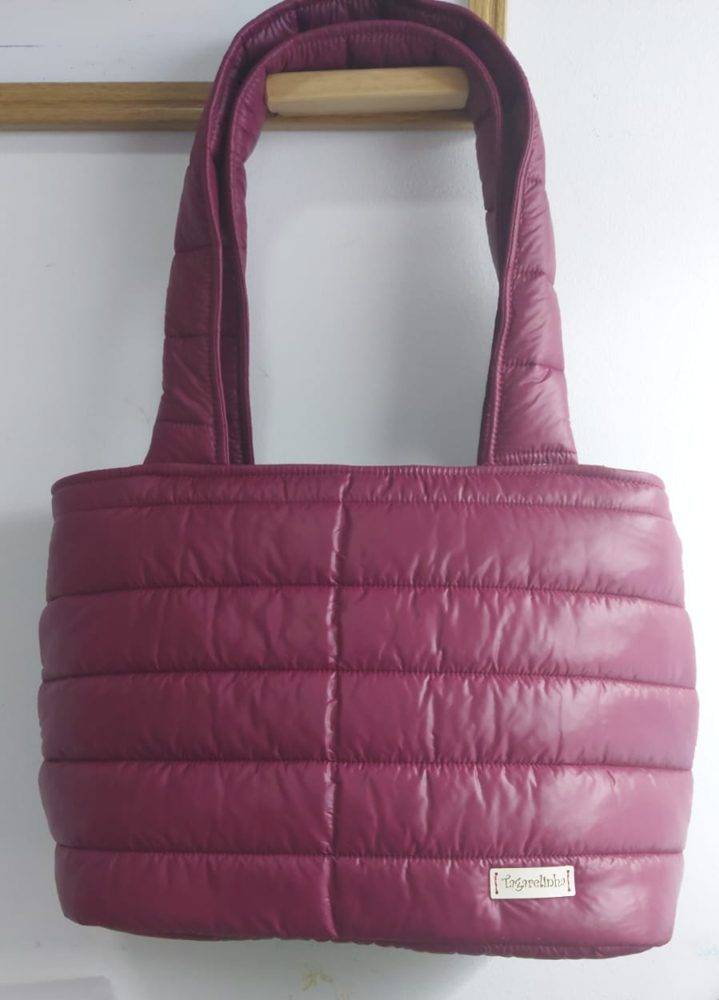 Bolsa puffer vinho